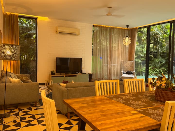 Living room image 9