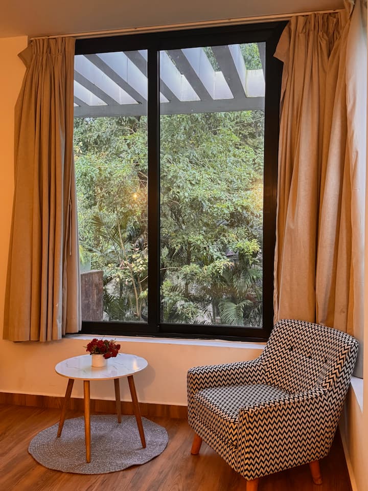 Living room image 11