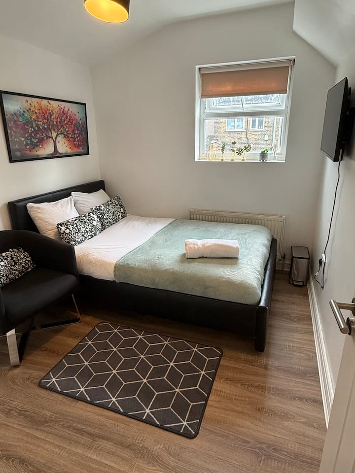 Cozy Double  Room In Zone 2 / Close To Central - Greenwich