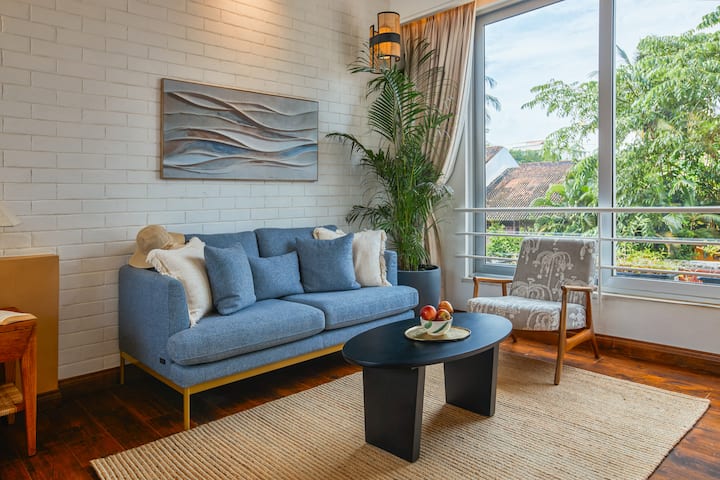 Living room image 3
