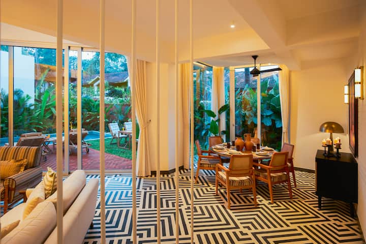 Living room image 11