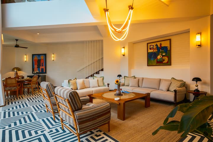 Living room image 7