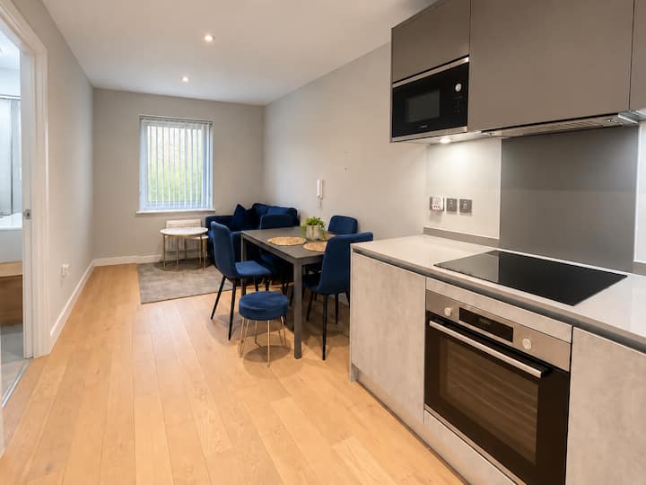 Basic Budget Apartment (Entire) - Luton