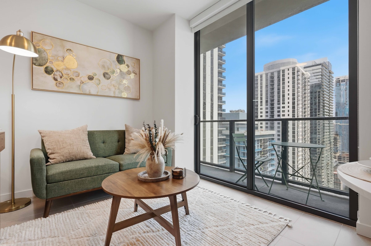 Modern Luxury Studio at 501 First | Downtown Miami