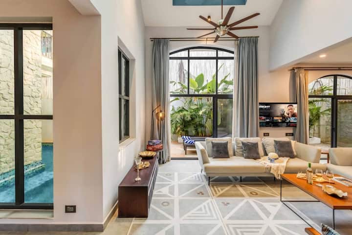 Sunlit Serenity & Cozy Comfort ☀️️
A living space that blends modern luxury with natural beauty-perfect for lazy afternoons, heartfelt conversations, and endless relaxation. ✨