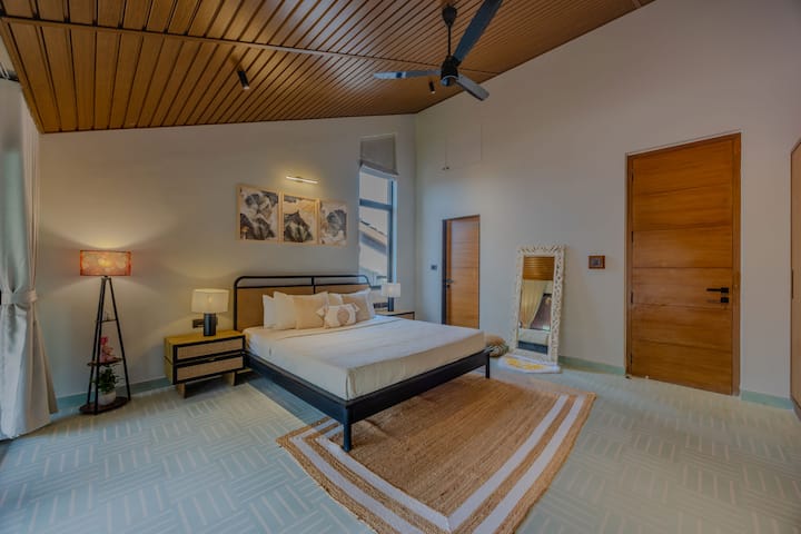 Bedroom 2 image 3