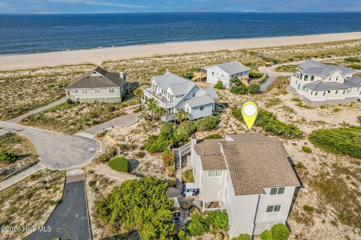 Coastal Cottage | Ocean Views | Walk to the Beach - Houses for Rent in ...