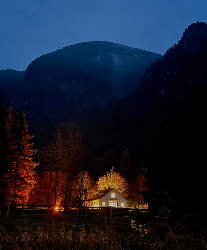 The Barn At Mt. Si | North Bend Escape - Snoqualmie, WA