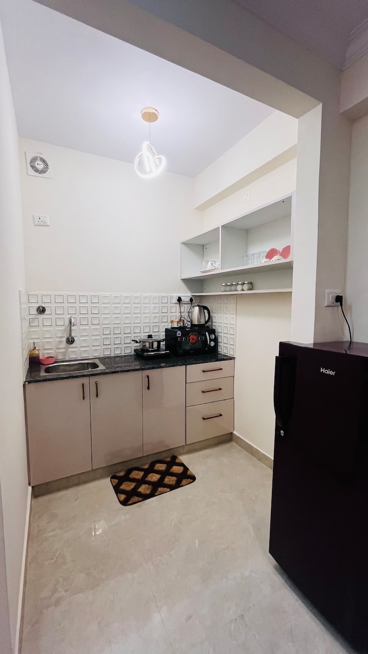 Simple Regency Flat - 703 Raaya Regency - Apartments for Rent in Bengaluru, Karnataka ...