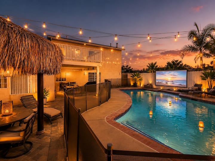 Modern Pool Home Near La Jolla & Beachessleeps 8 - San Diego, CA