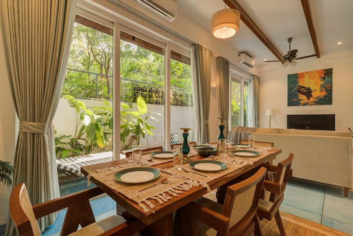 Dining area image 1