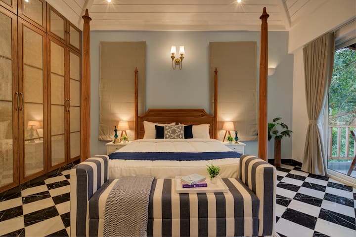 Bedroom 1 image 2