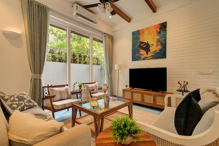 Living room image 1