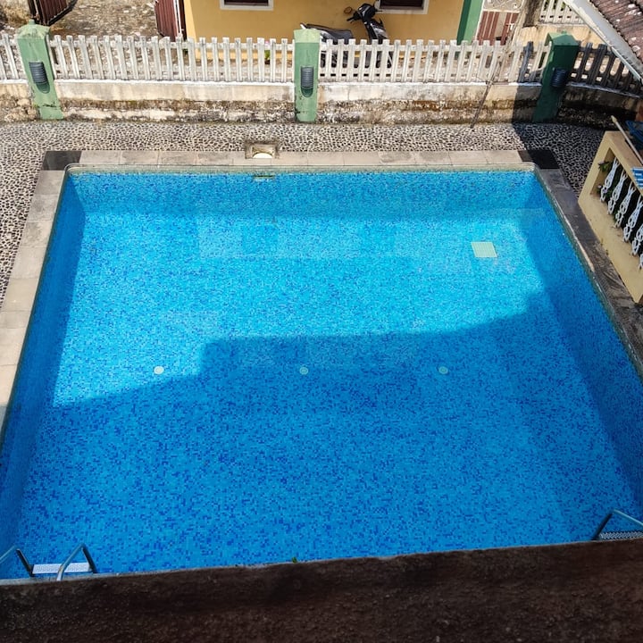 Pool image 1