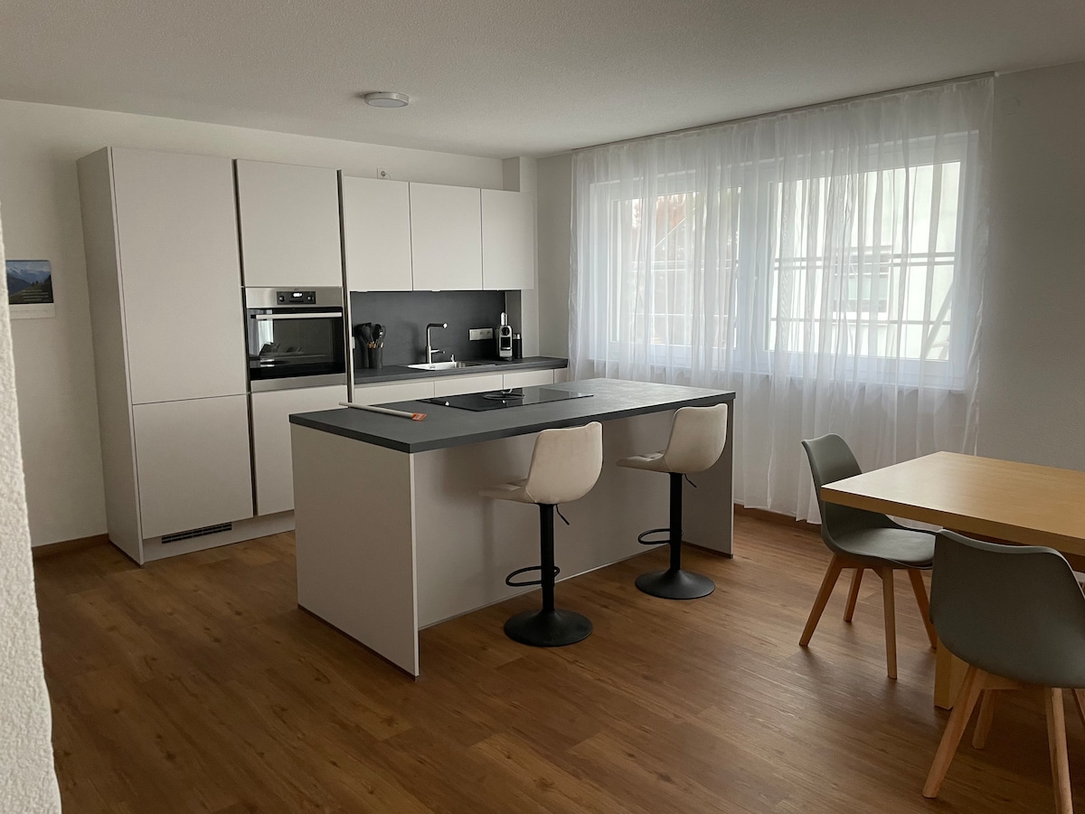98-square-metre vacation apartment with balcony and Wi-Fi - Apartments ...