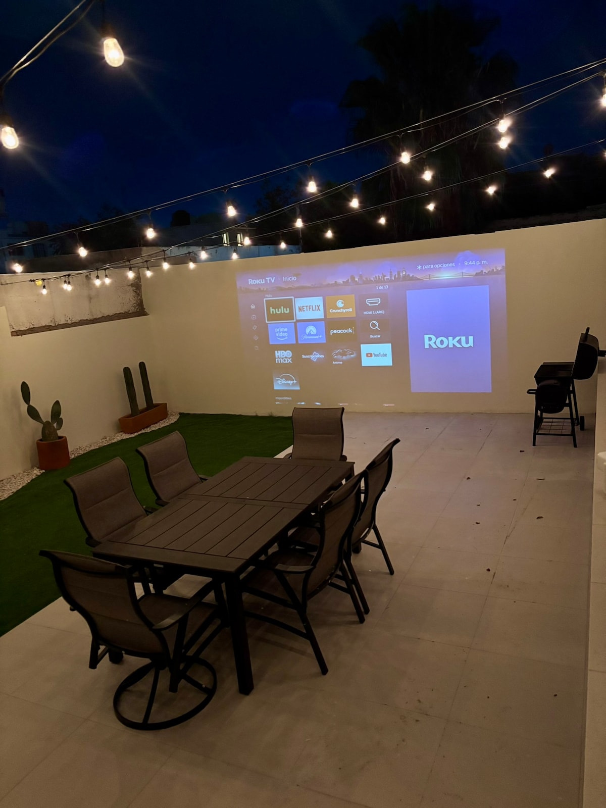 House with a projector, excellent location - Houses for Rent in ...