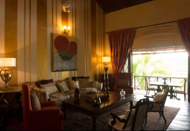 Living room image 2