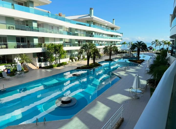 Beachfront with ocean view & pool / 3 suites - Apartments for Rent in ...