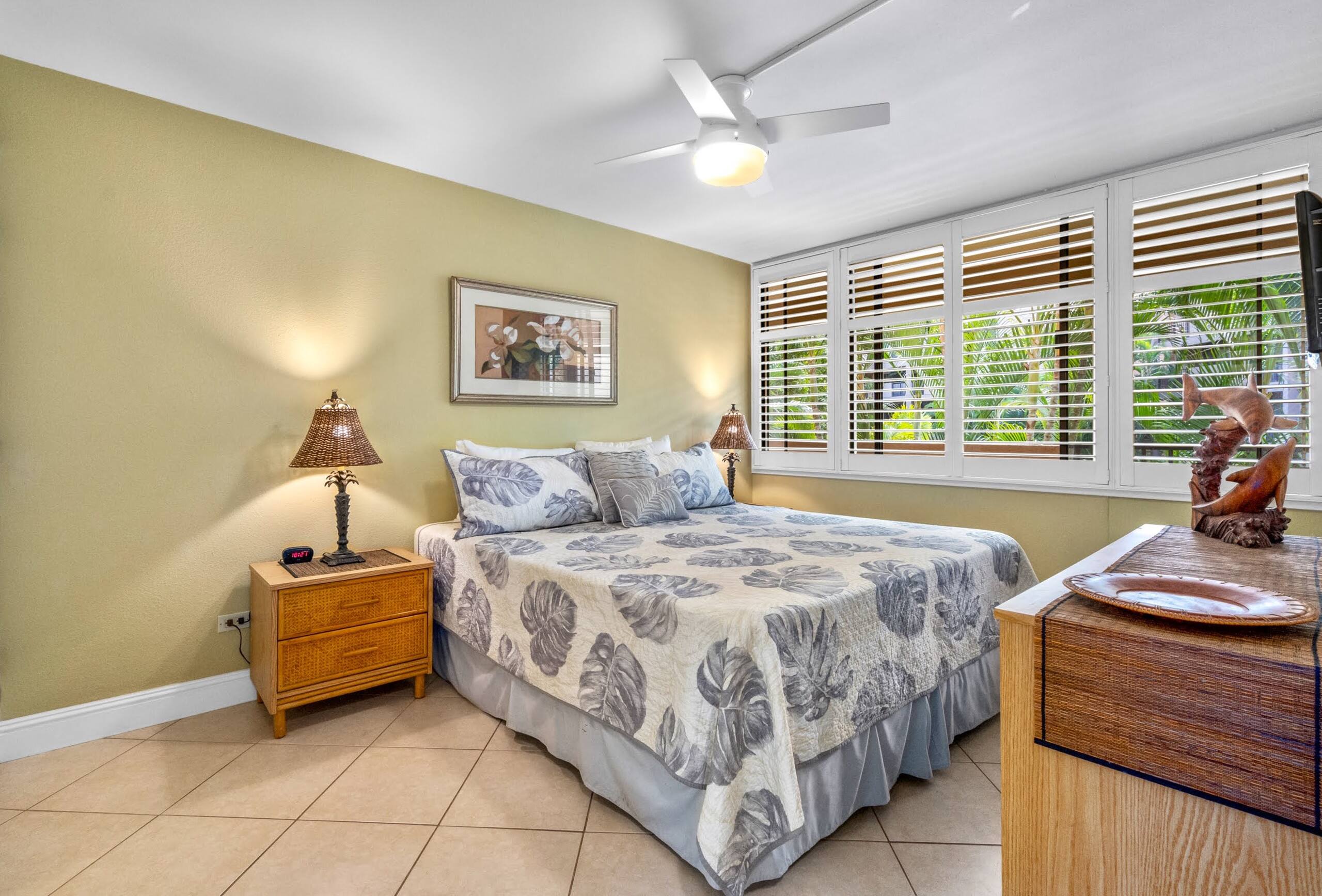 Condo in Kihei · ★4.85 · 1 bedroom · 2 beds · 2 private baths - Image 6