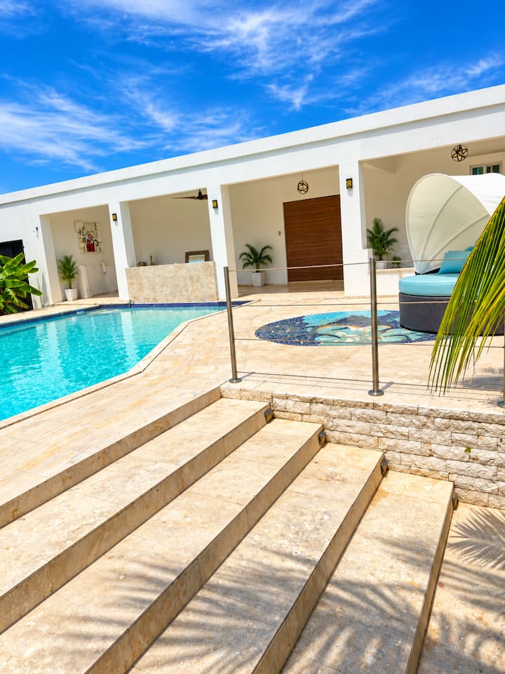 Arecibo Pool House with private pool in Islote, Puerto Rico