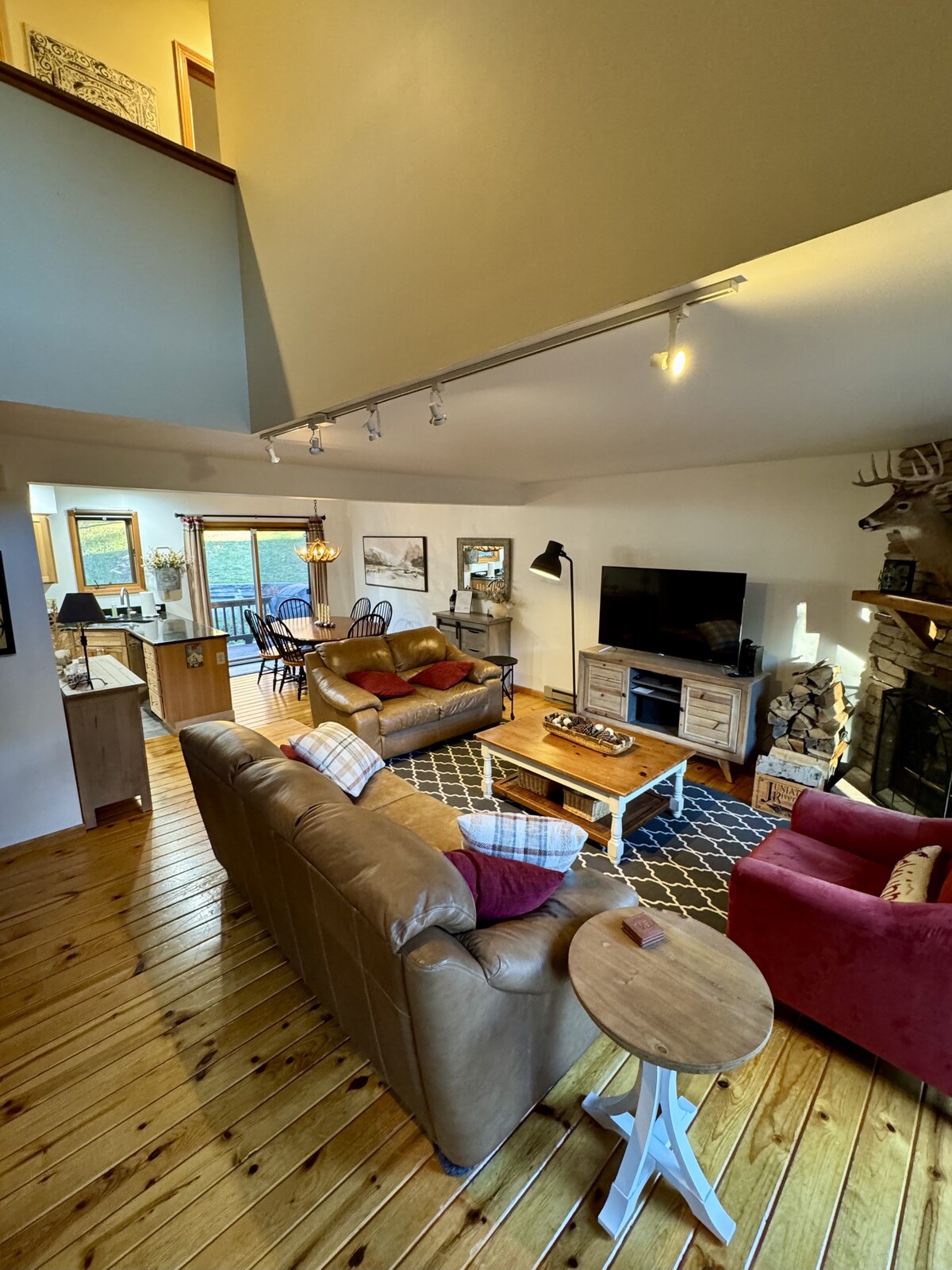 Townhouse near Holimont, Short Walk to Village - Houses for Rent in ...