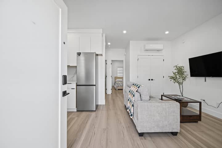 Brand New 2br Garden Suite In Guildford - Surrey, BC