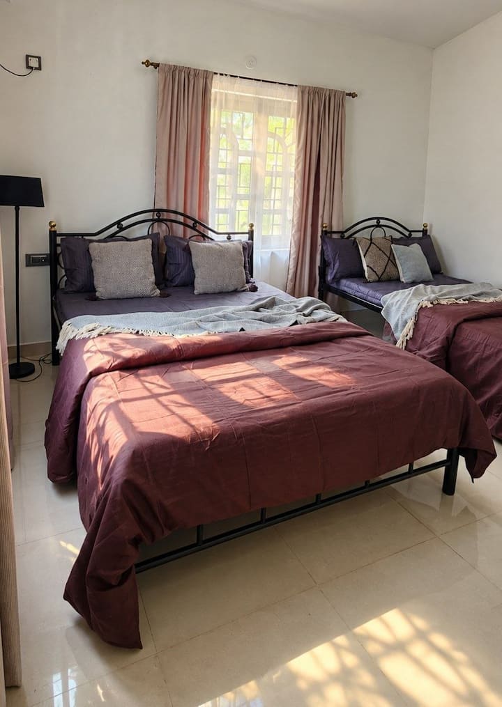 Bedroom 3 image 1
