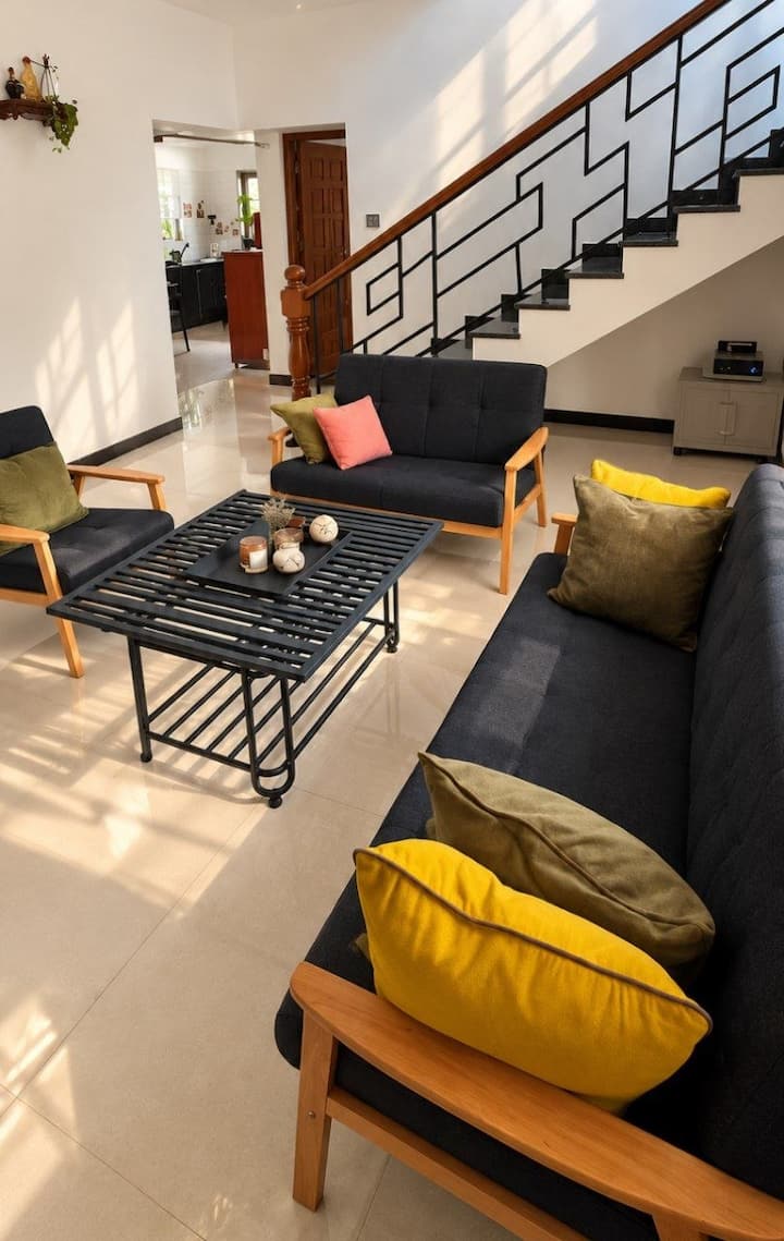 Living room image 1
