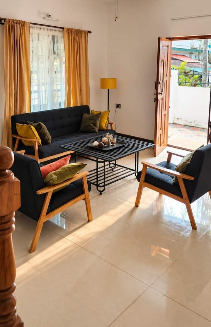 Living room image 3