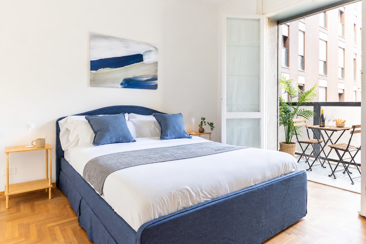 [Duomo 7 min] 4 Bedrooms with Terrace & Parking