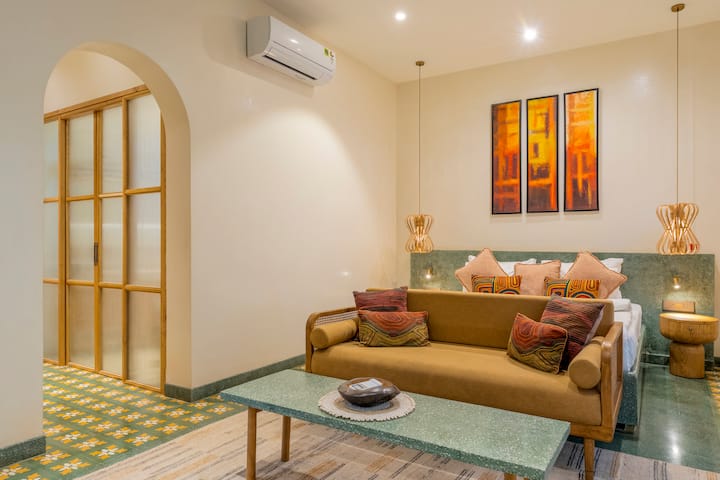 Living room image 6