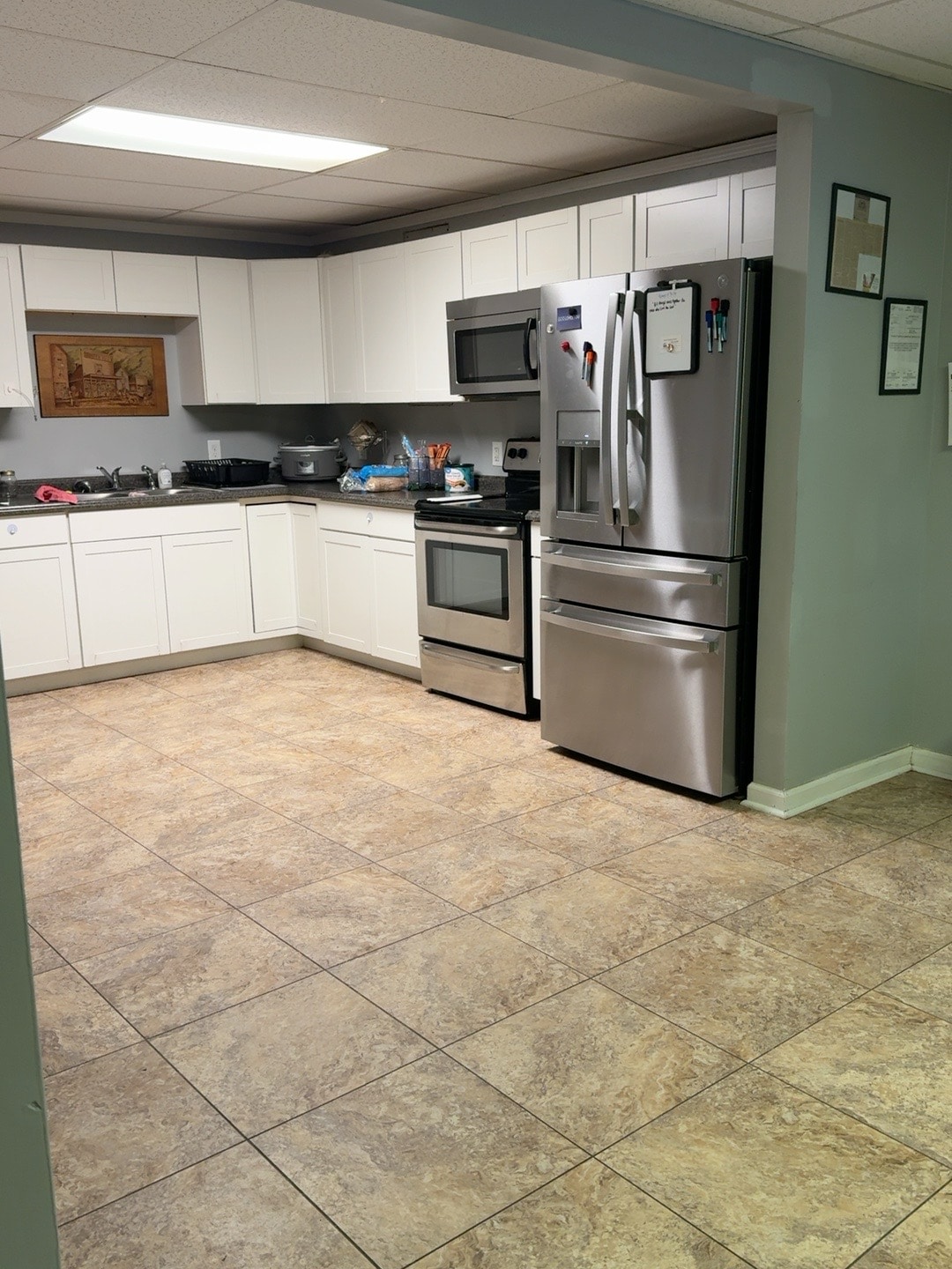 Cozy Private Lower-Level Retreat with Full Kitchen - Houses for Rent in ...