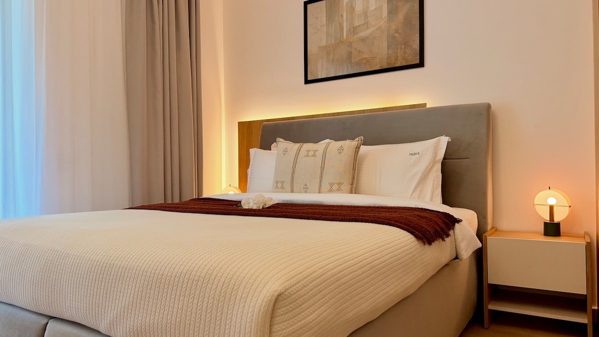 Escapade élégante avec balcon | Hubix Suites ICON - Appartements à ...