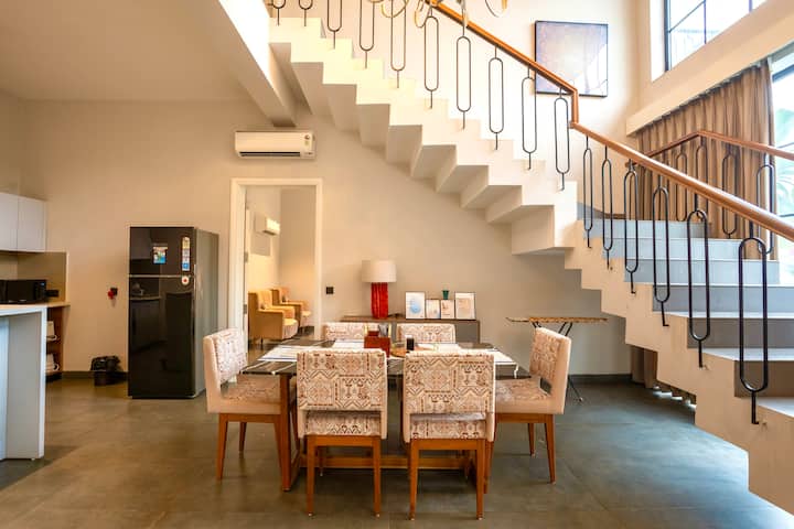 Dining area image 1