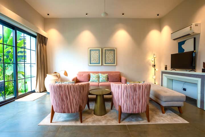 Living room image 1