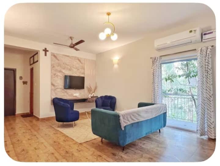 Living room image 8