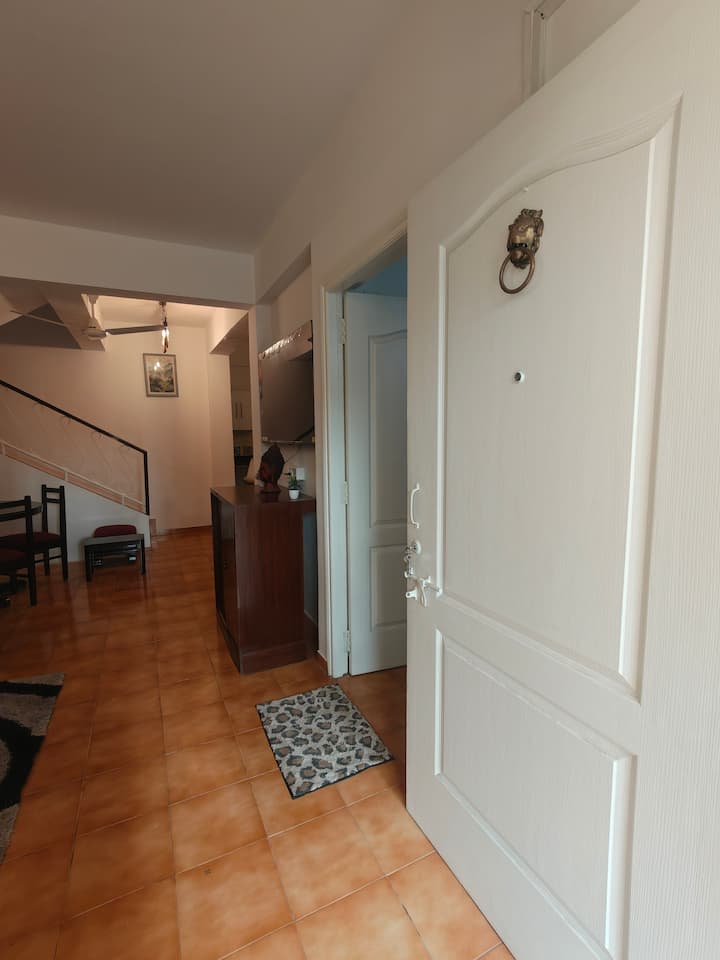 Living room image 8
