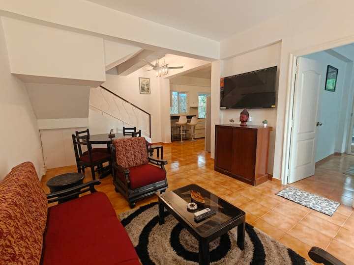 Living room image 3