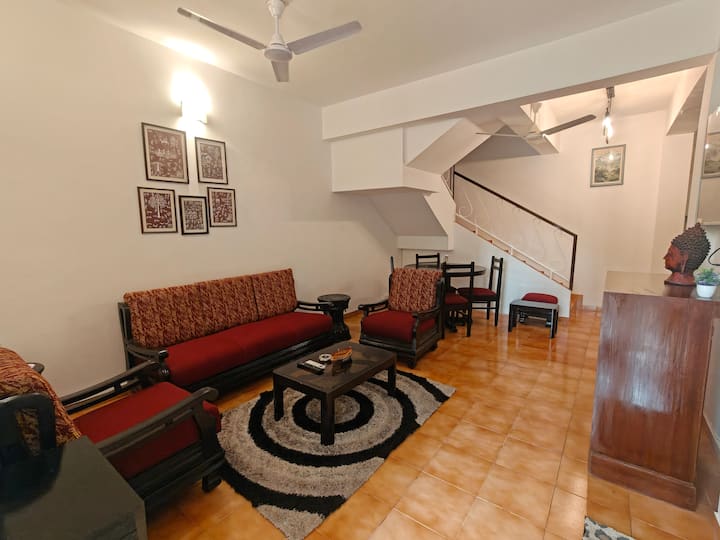 Living room image 1