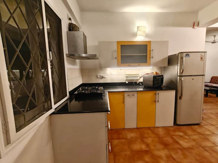 Full kitchen image 3