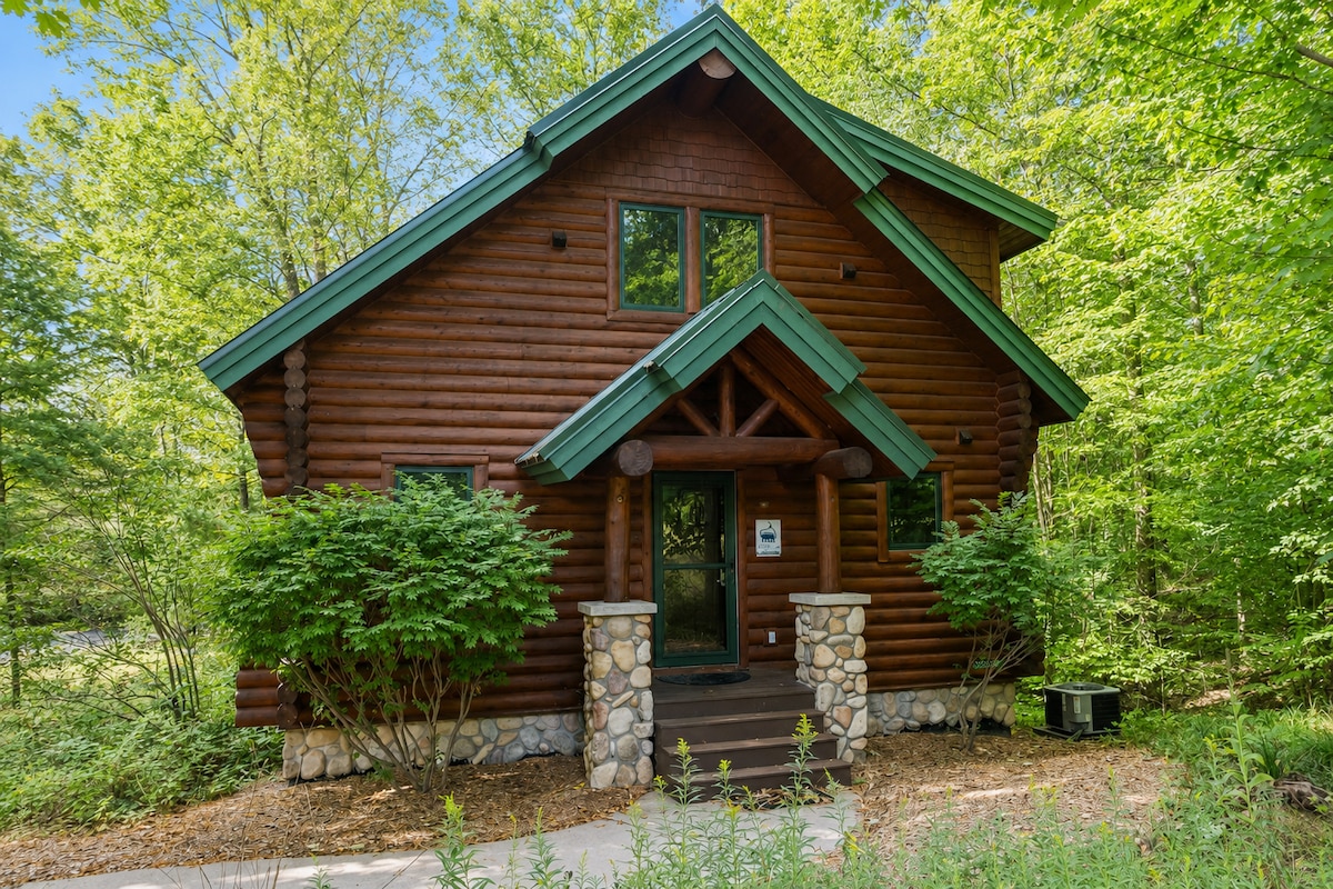 Cozy Log Cabin Retreat with Hot Tub - Cabins for Rent in Boyne City ...