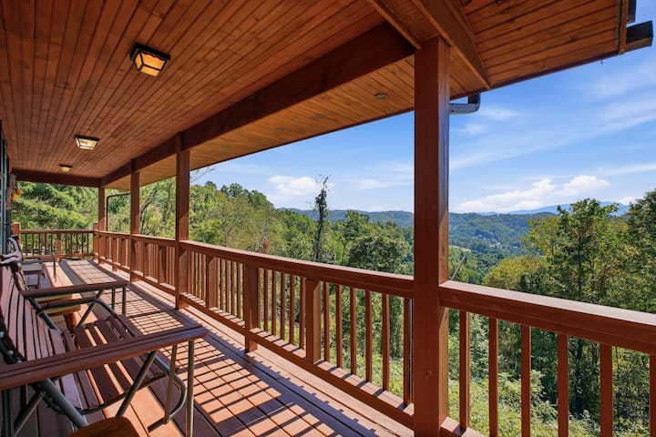 Altitude Adjustment, Mtn Views, Fireplace, Pets OK - Cabins for Rent in ...