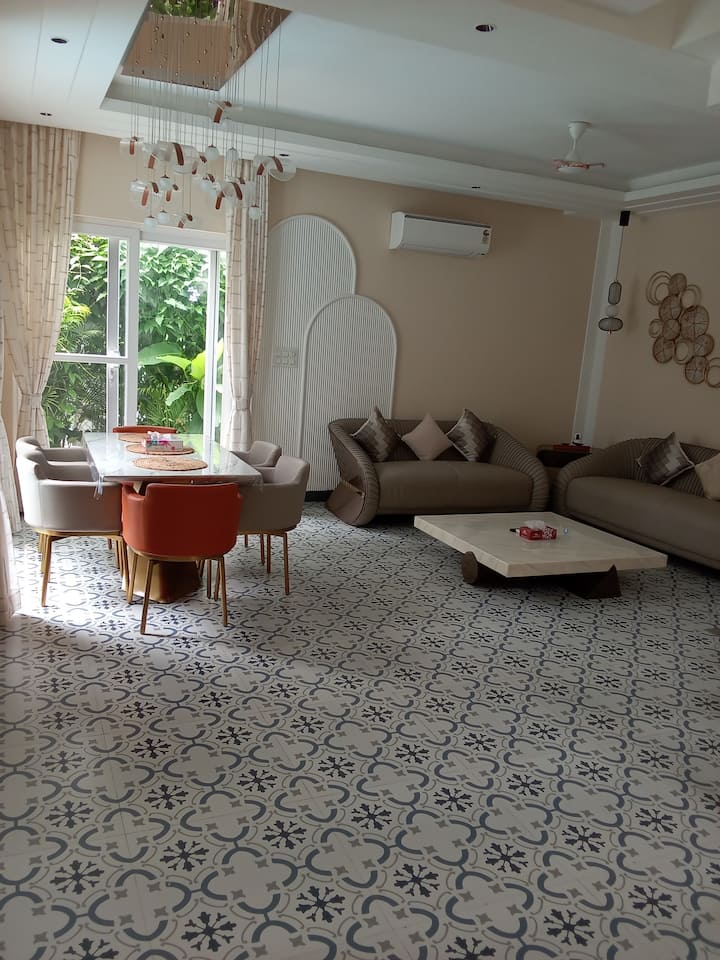 Living room image 1