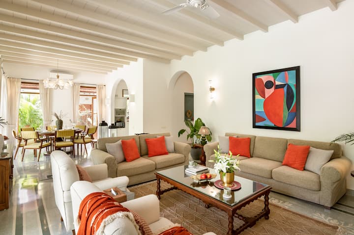 Living room image 2