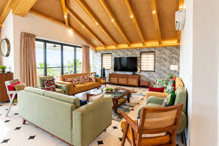 Living room image 8