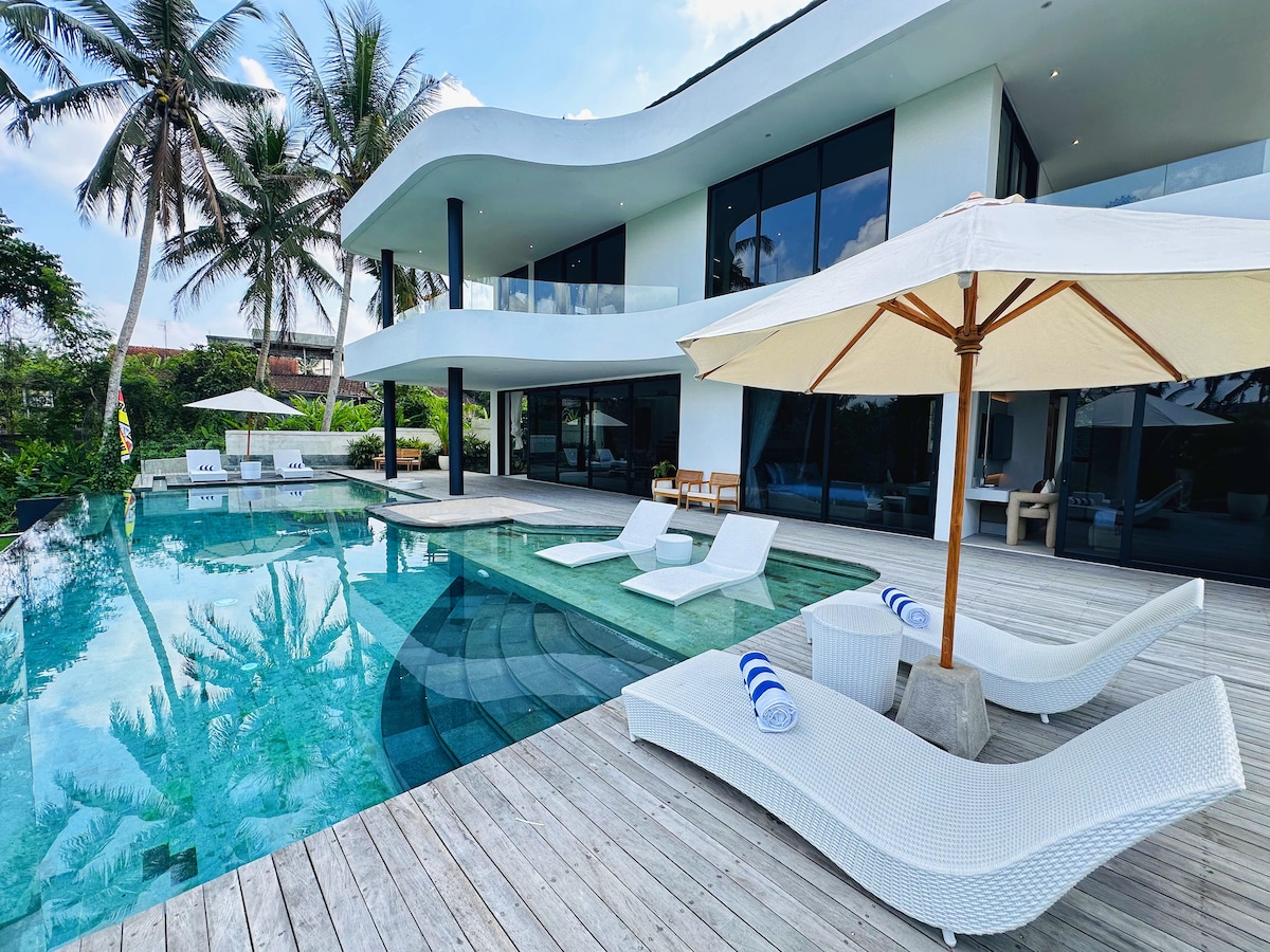 Luxury Ubud Retreat with Private Infinity Pool - Villas for Rent in ...