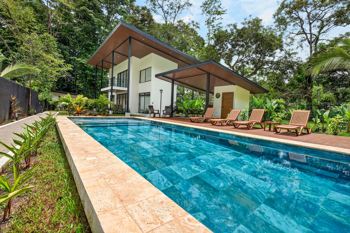 Chillambo | Tropical Villa · Ground Floor - Apartments for Rent in ...