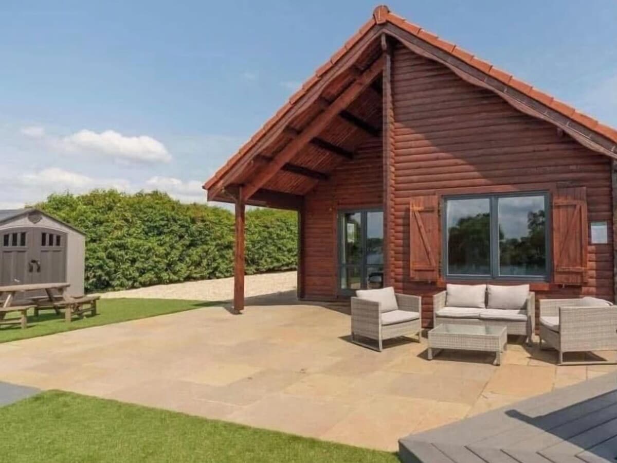 Misty Bay - Cabins for Rent in Tattershall, England, United Kingdom ...