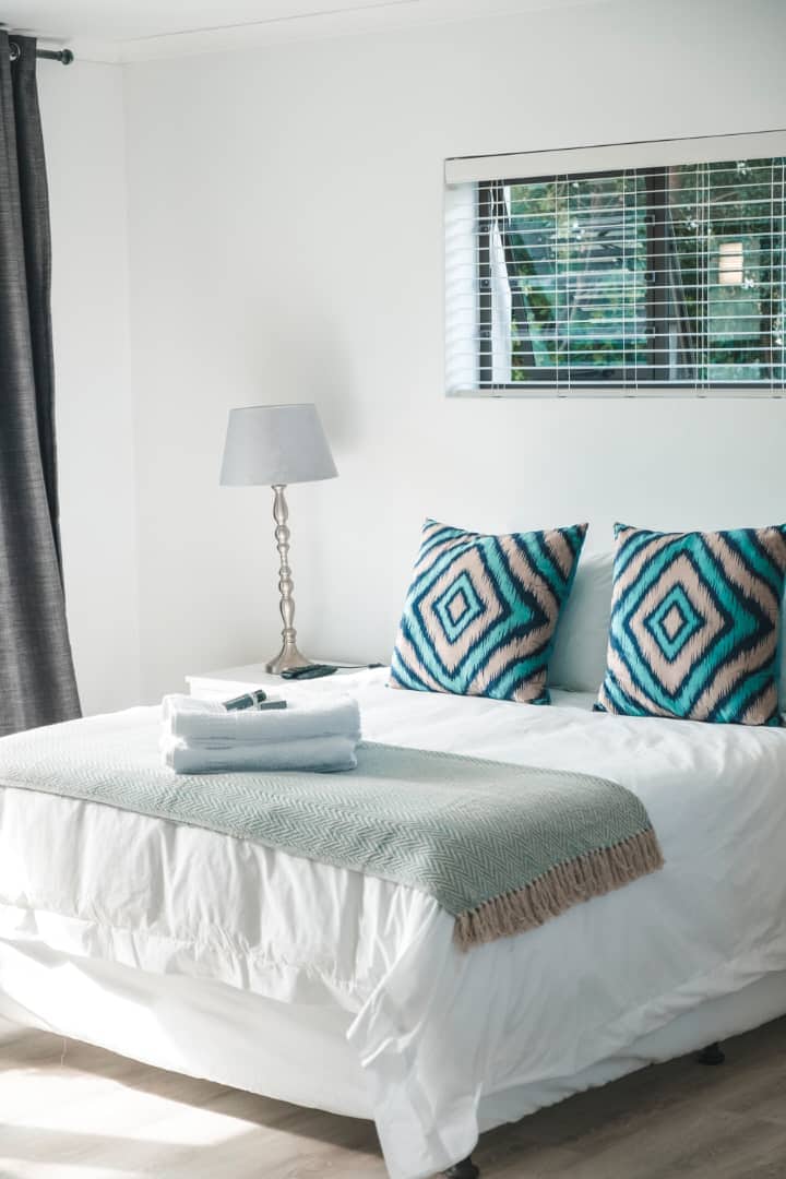 Studio apartment, close to Mediclinic - Flats for Rent in Overstrand ...