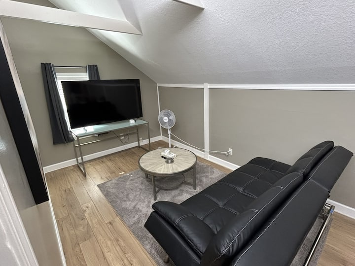 Loft on Vattier Near Aggieville~ Cozy Private - Flats for Rent in ...